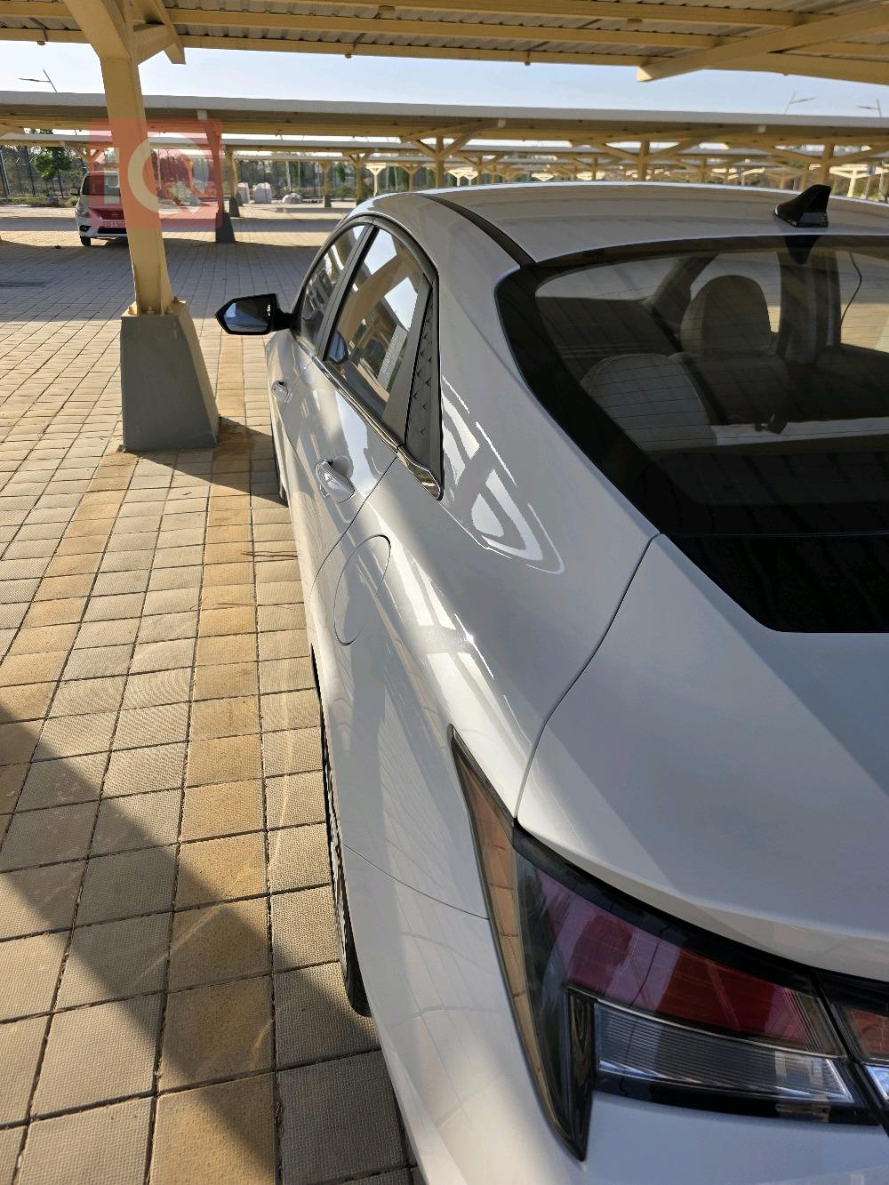 هیوندای ئەلەنترا